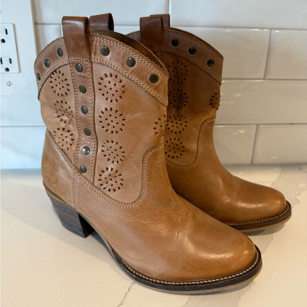 Dingo Women’s Boots